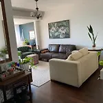 Apartamento Completo, Vista Maravilhosa - 200M Da Beira Mar